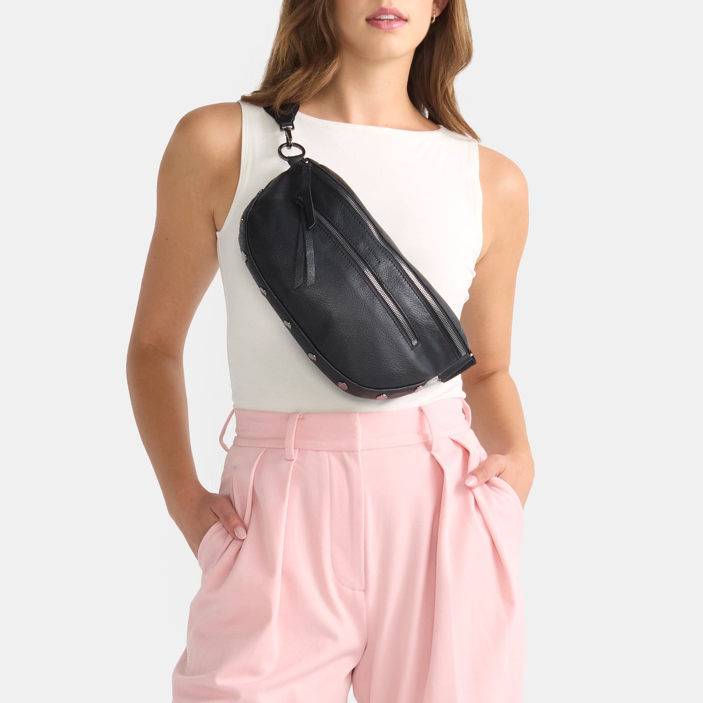 Charles-Crossbody-Lrg-Black-Model-View