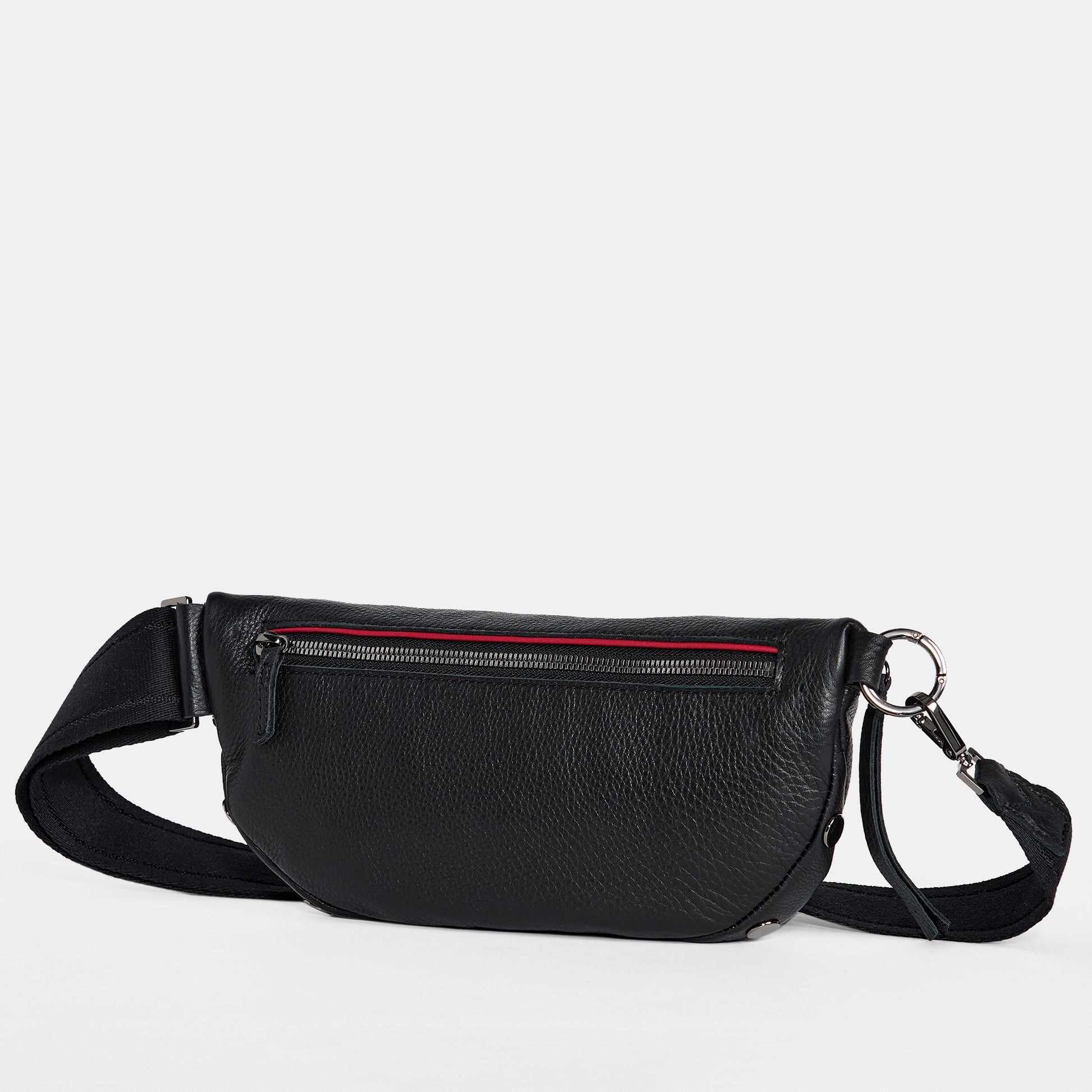 Charles-Med-Blk-BGM-Short-Strap-Back-View