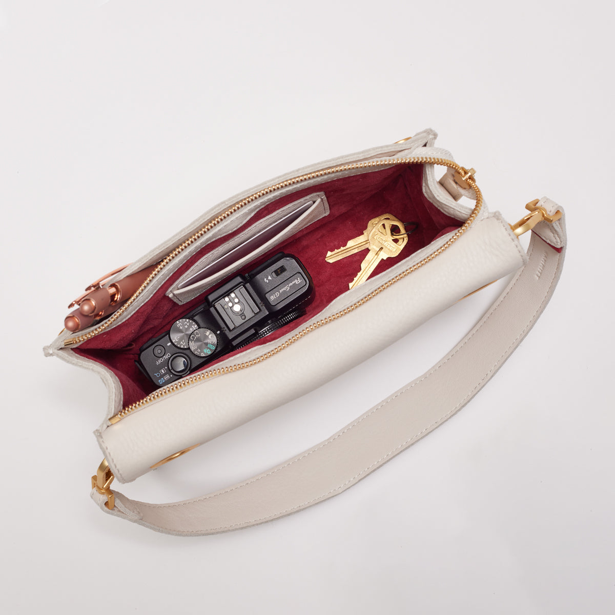 Montana-Clutch-Sml-Calla-Lily-White-Interior