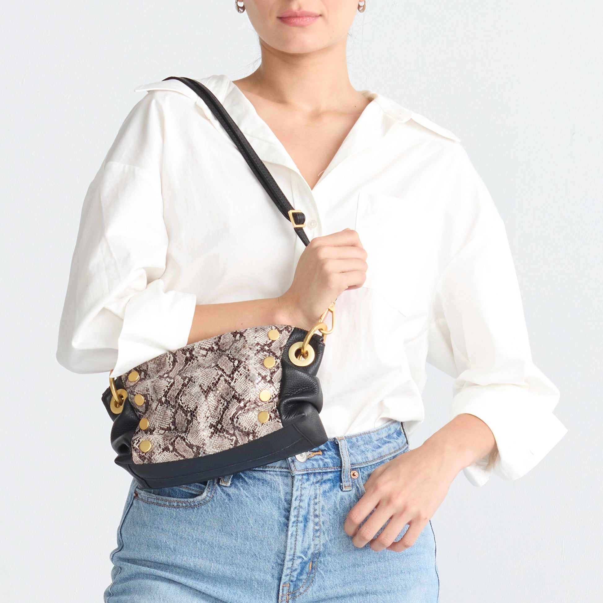 Daniel-Crossbody-Clutch-Sml-Contrast-Snake-Model-View