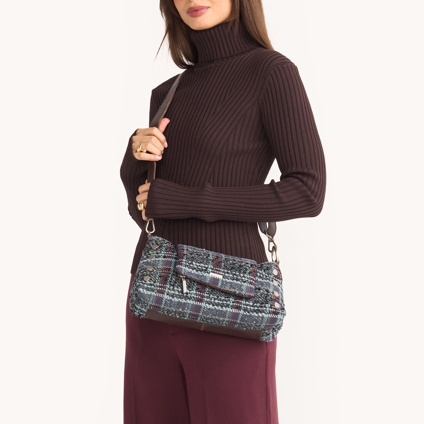 VIP-Satchel-Woven-Waltz-Model-View-2