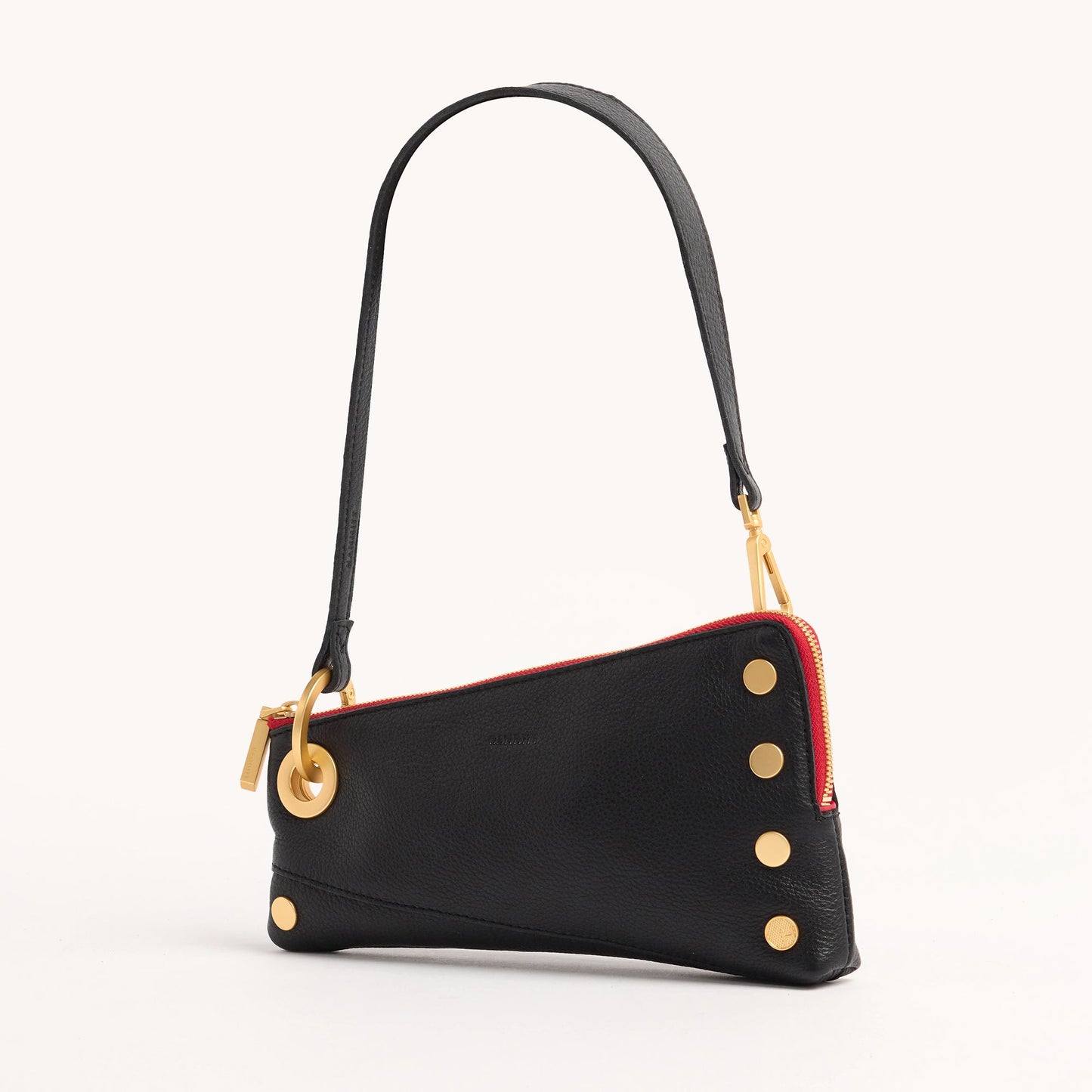 Nash-Pochette-Black-BG-Red-Zip-Front-View-2