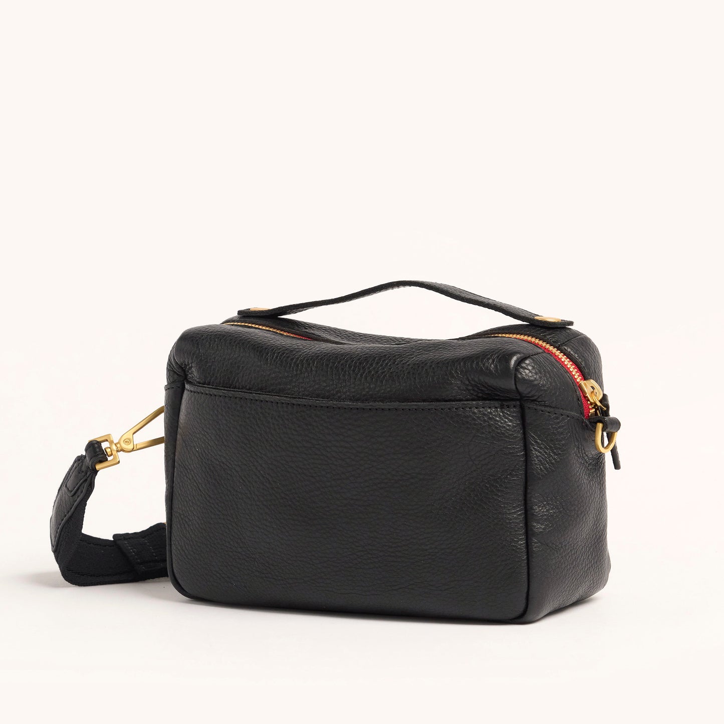 Evan-Crossbody-Sml-Cargo-Black-BG-Red-Zip-Detail-View