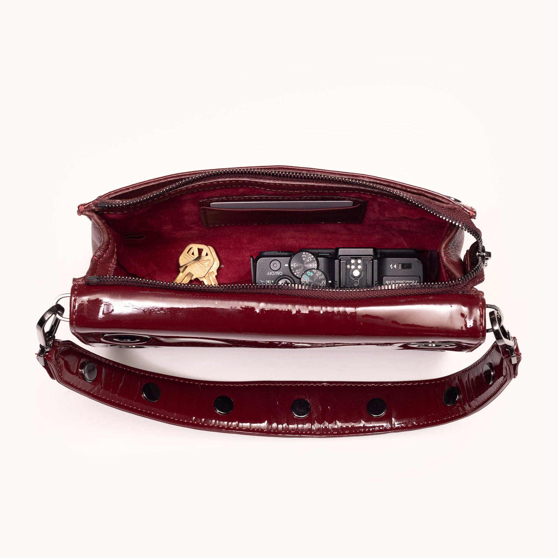 Montana-Clutch-Sml-Pirouette-Patent-Inside-View