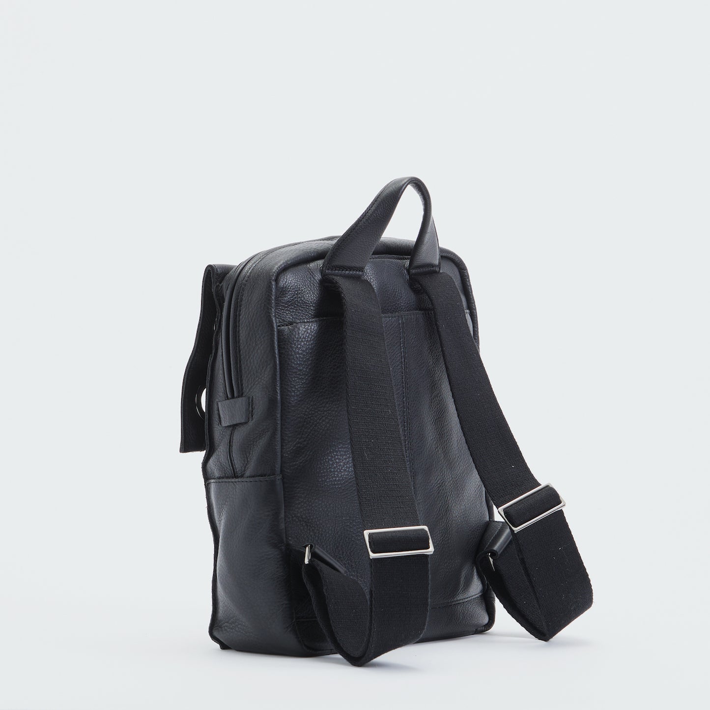 Montana Backpack | Black/Gunmetal | Lrg 817090021750 – HAMMITT